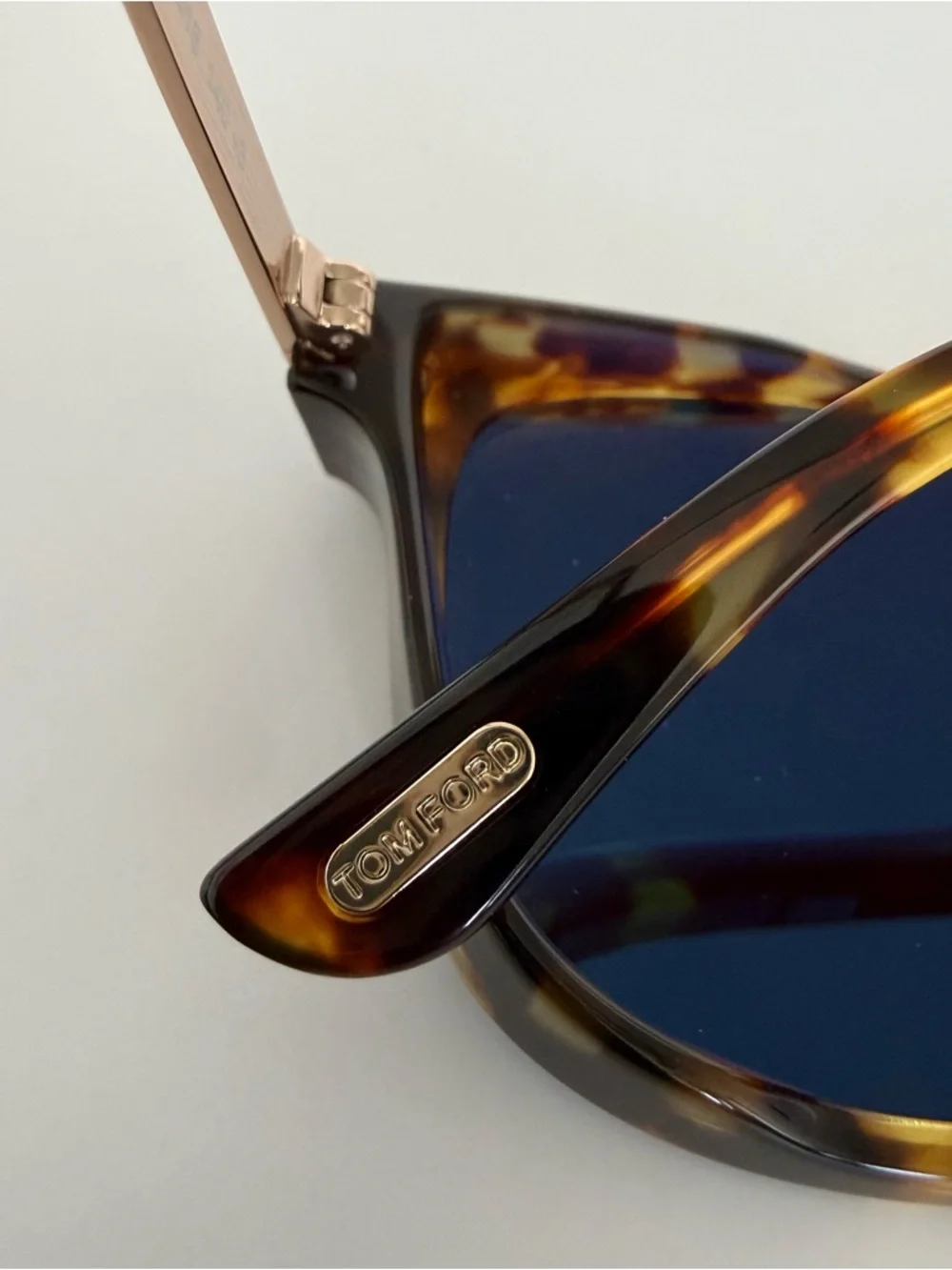 NEW!!! Tom Ford men sunglasses Sinatra TF1104 52E Authentic